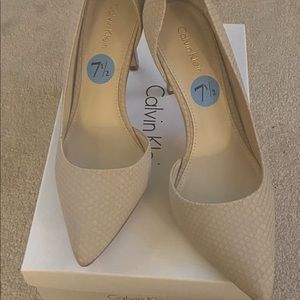 Calvin Klein Pumps